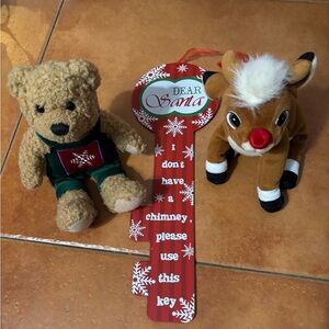 Christmas kiss kiss mistletoe bear, Reindeer Plush, Santa’s Magic Key Excellent